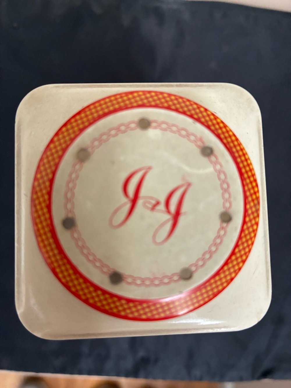 Johnson’s Baby Powder Vintage Container - Picture 4 of 4